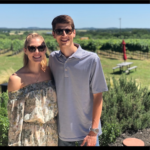 Meet your Posher, Mikayla - Picture 6 of 6